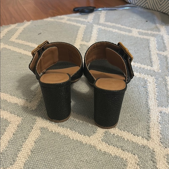 Universal Thread Black Slide Sandals with Gold Buckle - Picture 3 of 5